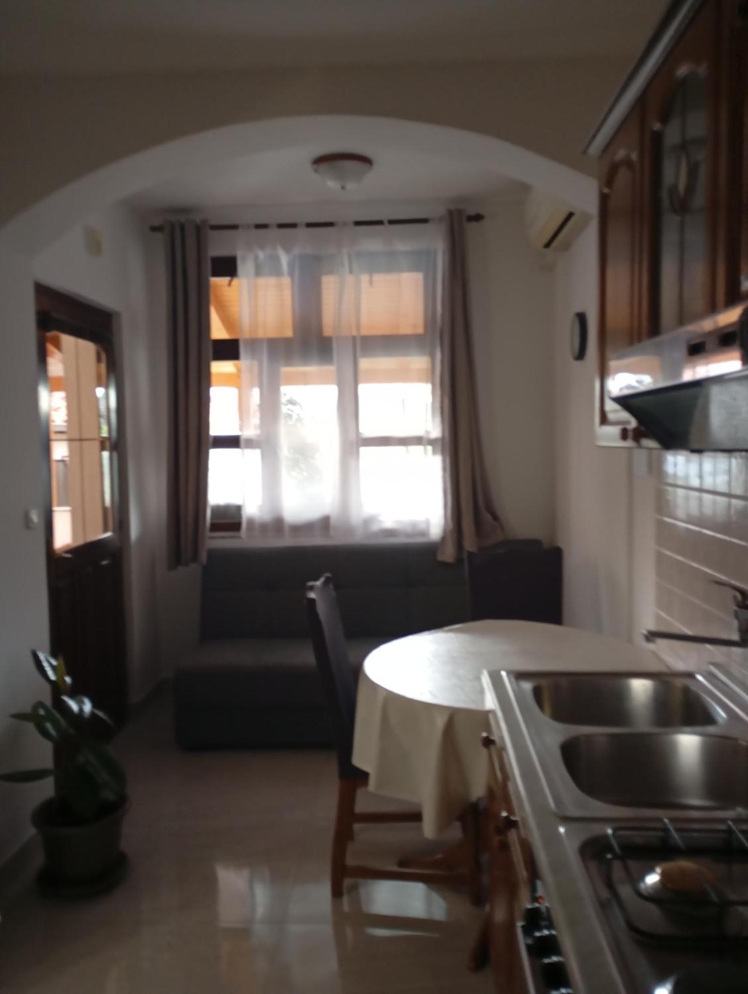 Apartmani Milena Biograd Na Moru Room photo
